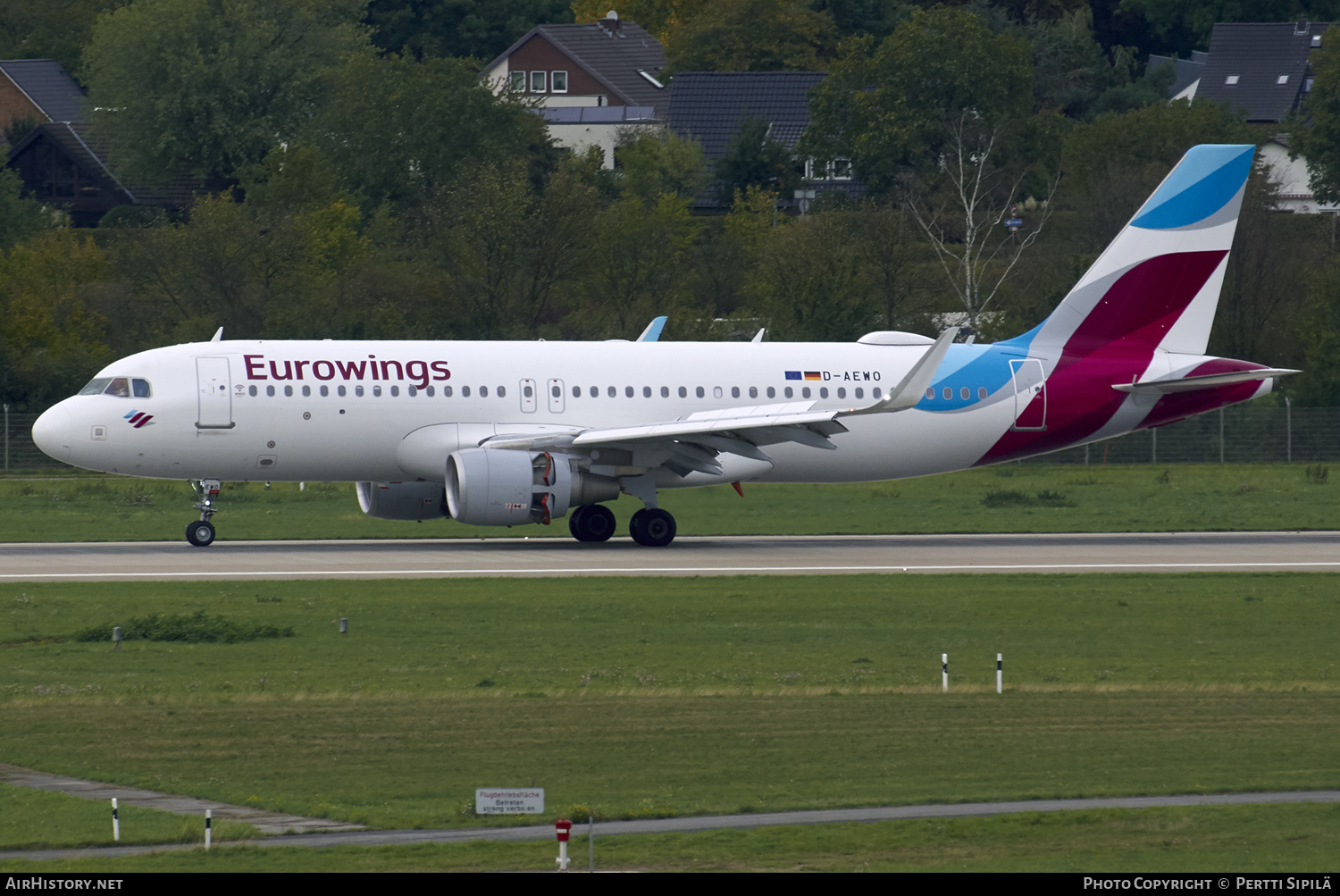 Aircraft Photo of D-AEWO | Airbus A320-214 | Eurowings | AirHistory.net #180337