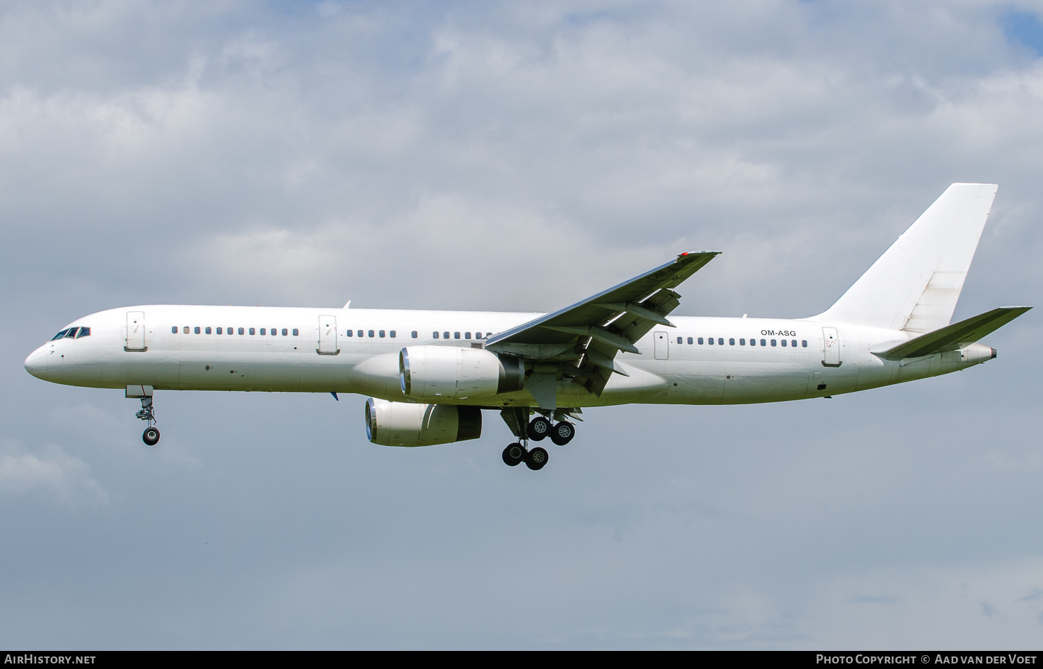 Aircraft Photo of OM-ASG | Boeing 757-28A | Air Slovakia | AirHistory.net #180340