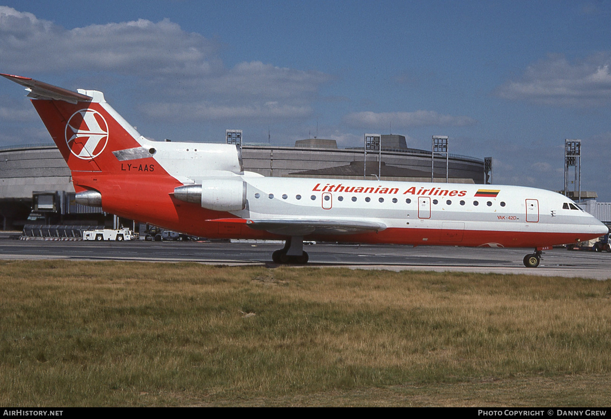 Aircraft Photo of LY-AAS | Yakovlev Yak-42D | Lithuanian Airlines | AirHistory.net #180361