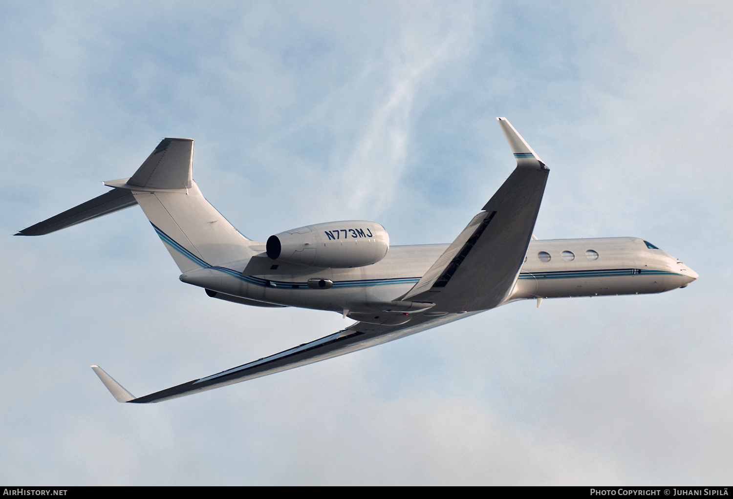 Aircraft Photo of N773MJ | Gulfstream Aerospace G-V-SP Gulfstream G550 | Silver Stream Aviation | AirHistory.net #180364