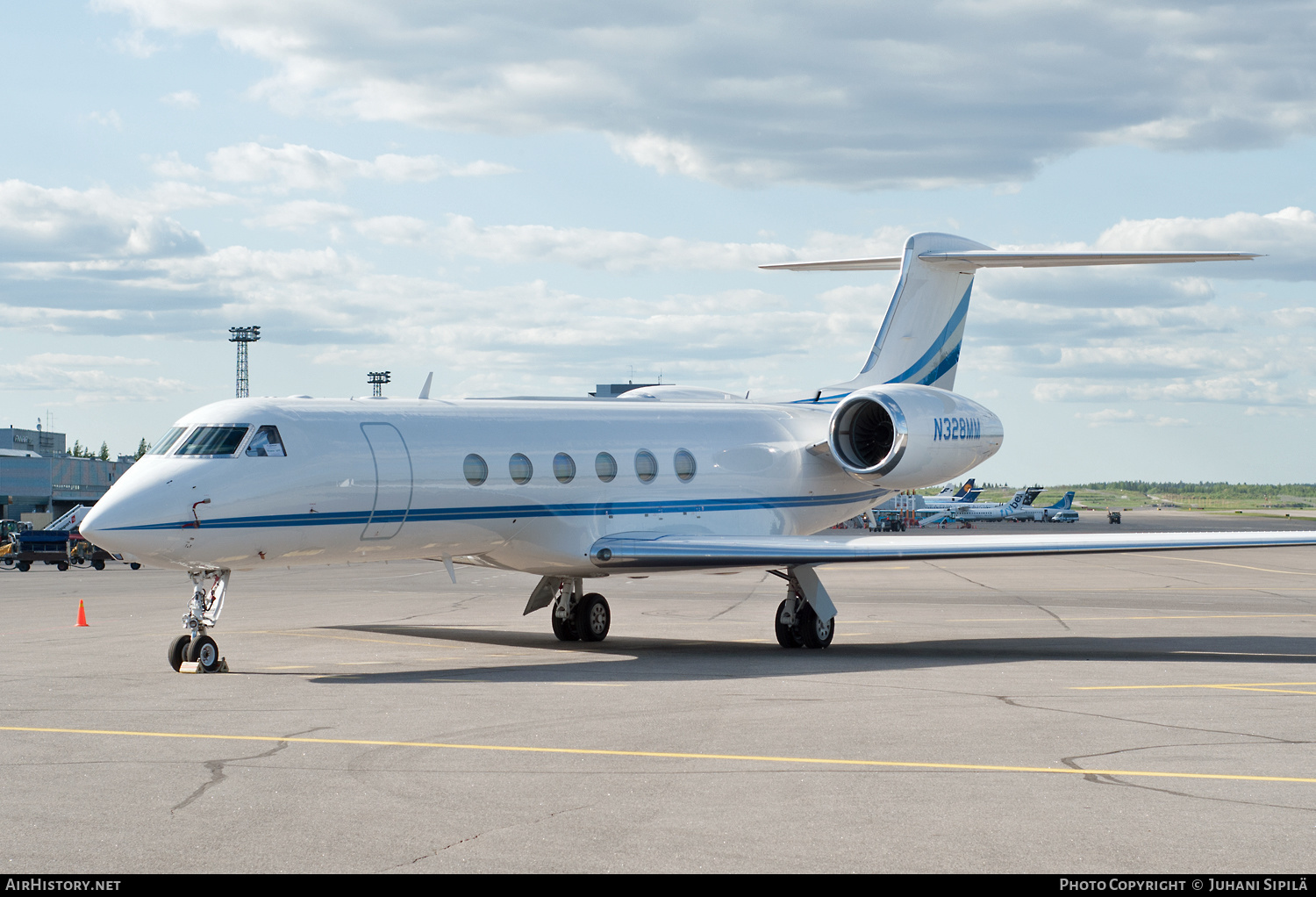 Aircraft Photo of N328MM | Gulfstream Aerospace G-V Gulfstream V | AirHistory.net #180374