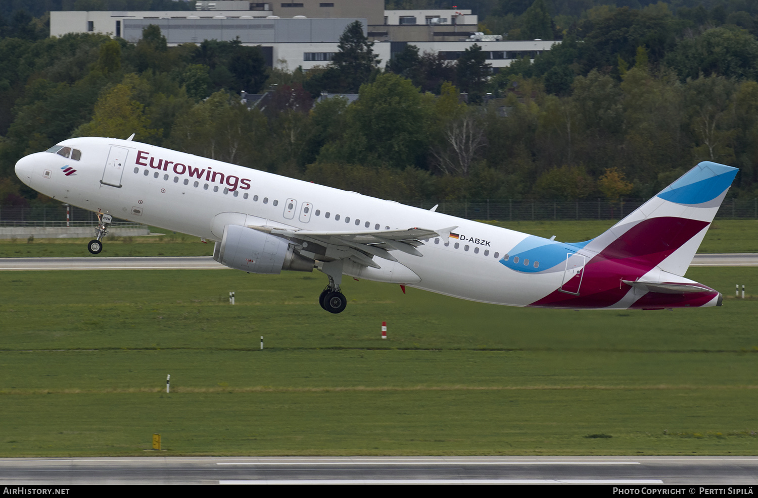 Aircraft Photo of D-ABZK | Airbus A320-216 | Eurowings | AirHistory.net #180390