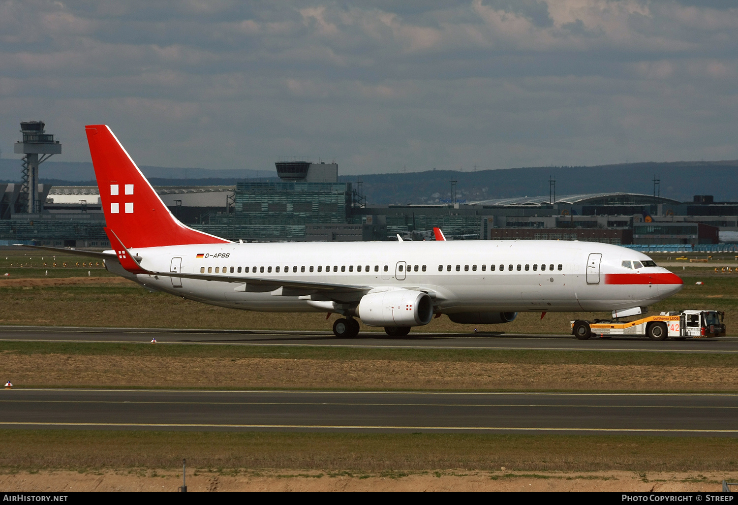 Aircraft Photo of D-APBB | Boeing 737-8Q8 | PrivatAir | AirHistory.net #180459