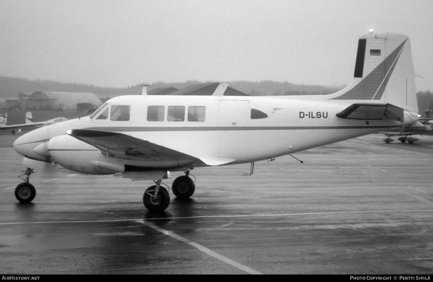 Aircraft Photo of D-ILSU | Beech 65-80 Queen Air | AirHistory.net #180534