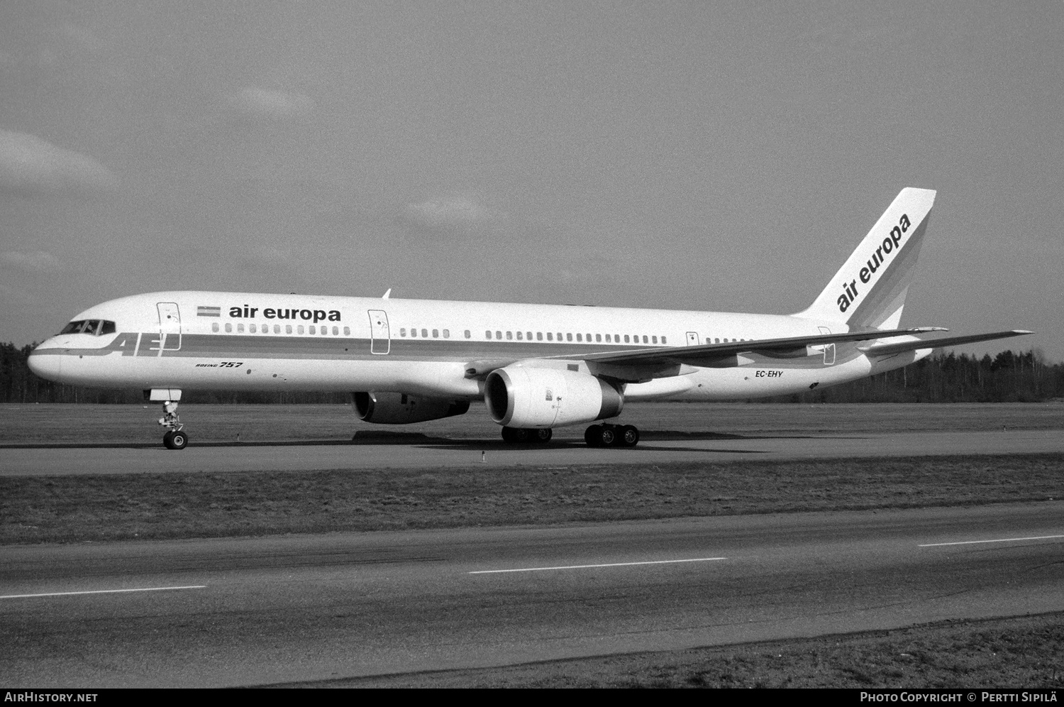 Aircraft Photo of EC-EHY | Boeing 757-236 | Air Europa | AirHistory.net #180564