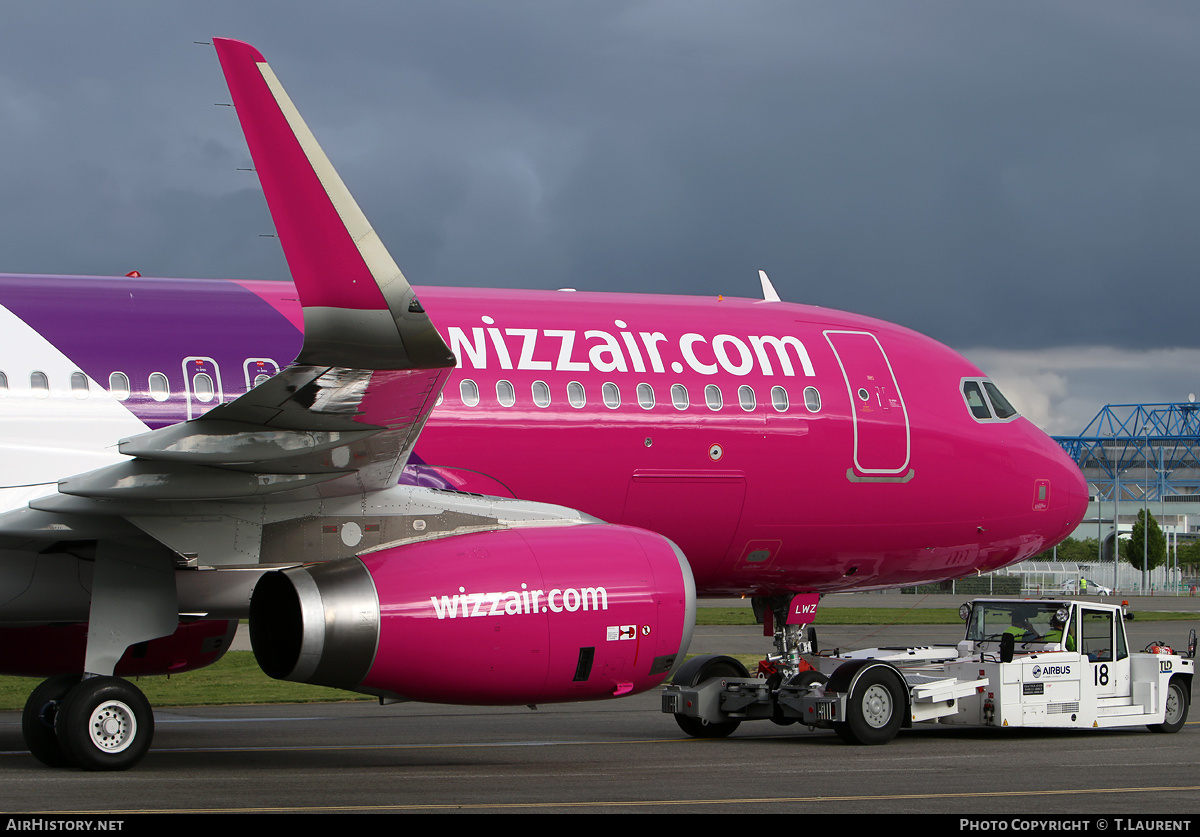 Aircraft Photo of F-WWDN | Airbus A320-232 | Wizz Air | AirHistory.net #180652