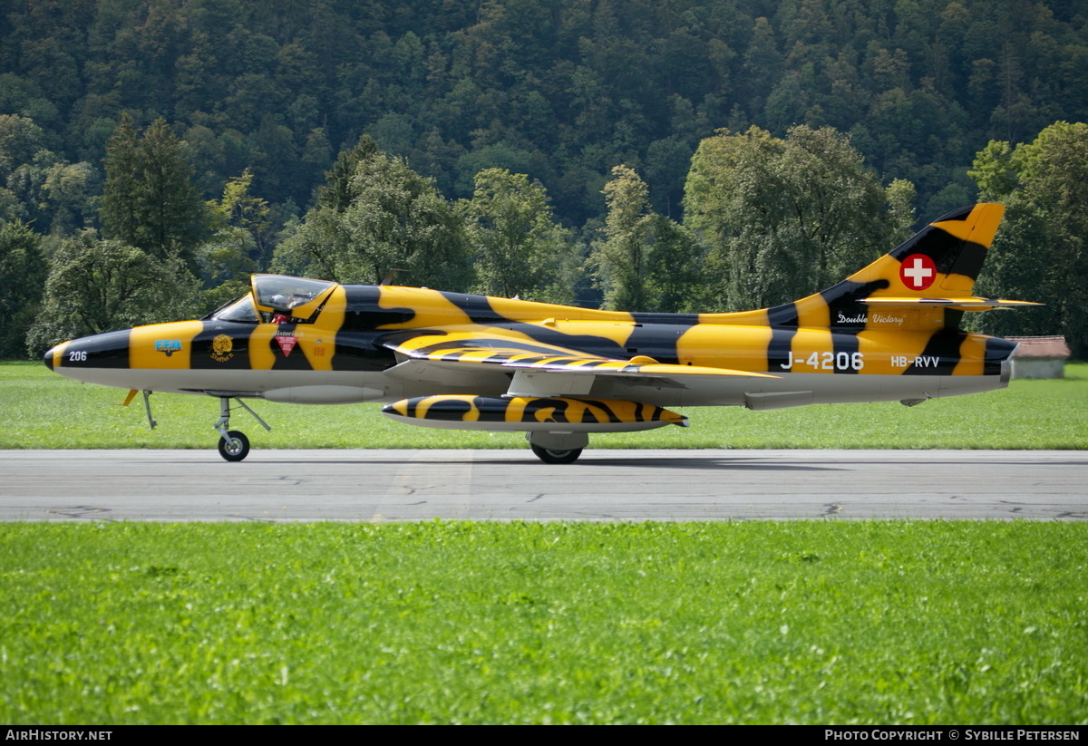 Aircraft Photo of HB-RVV / J-4206 | Hawker Hunter T68 | Switzerland - Air Force | AirHistory.net #180738