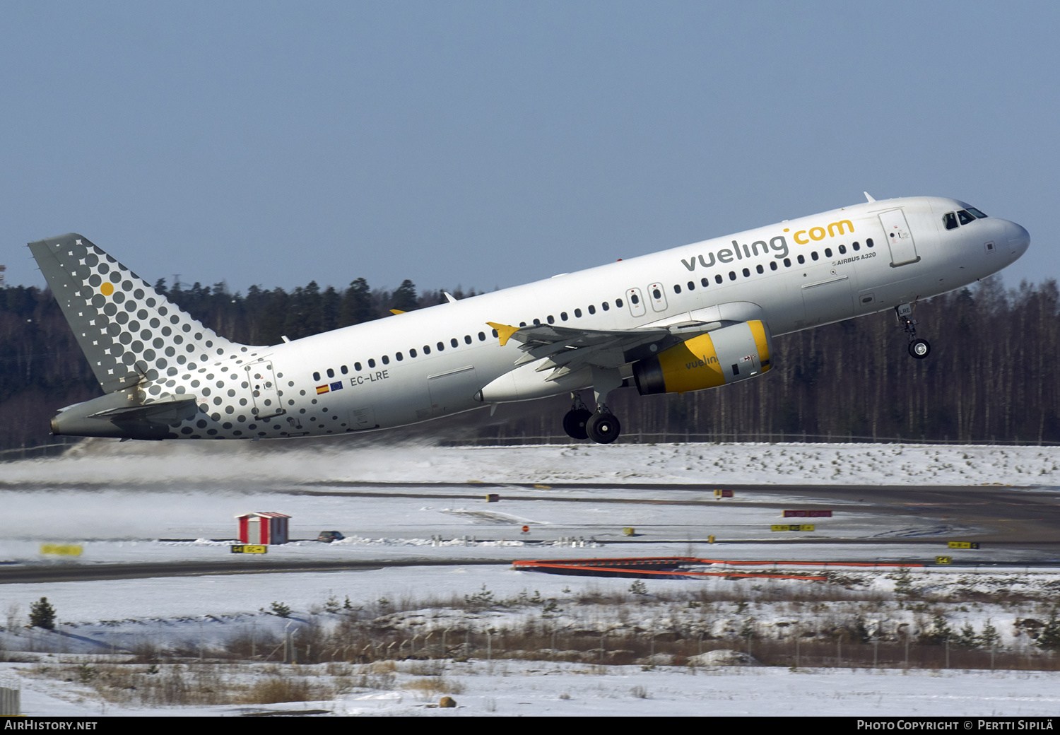 Aircraft Photo of EC-LRE | Airbus A320-232 | Vueling Airlines | AirHistory.net #180739