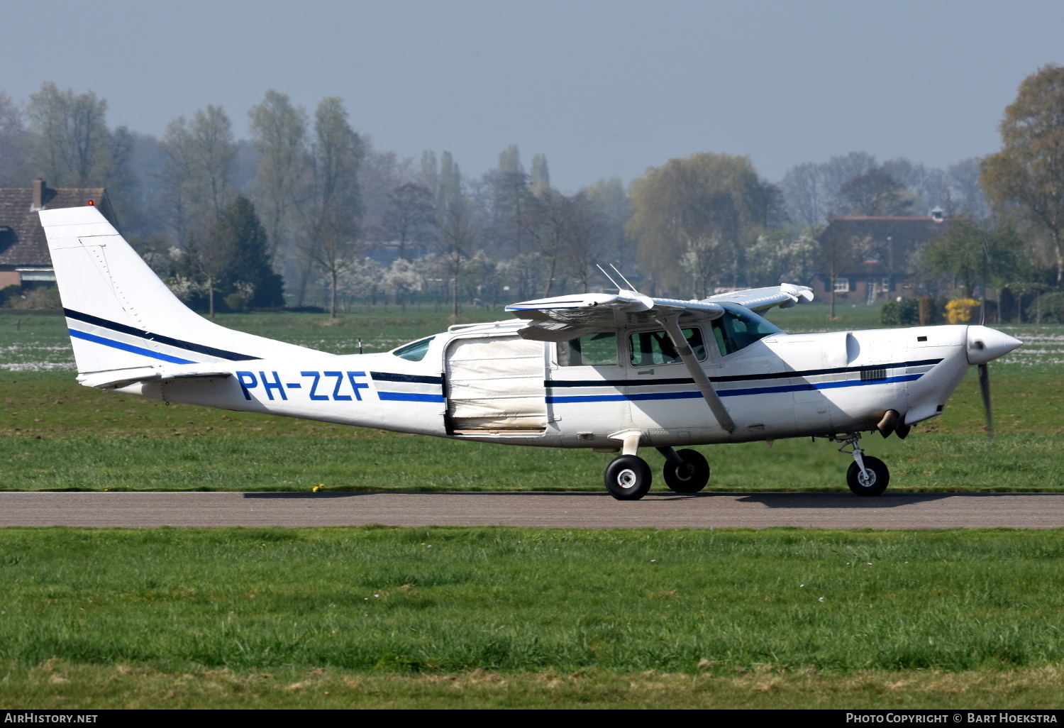 Aircraft Photo of PH-ZZF | Cessna 207/Soloy Turbine 207 | AirHistory.net #181039