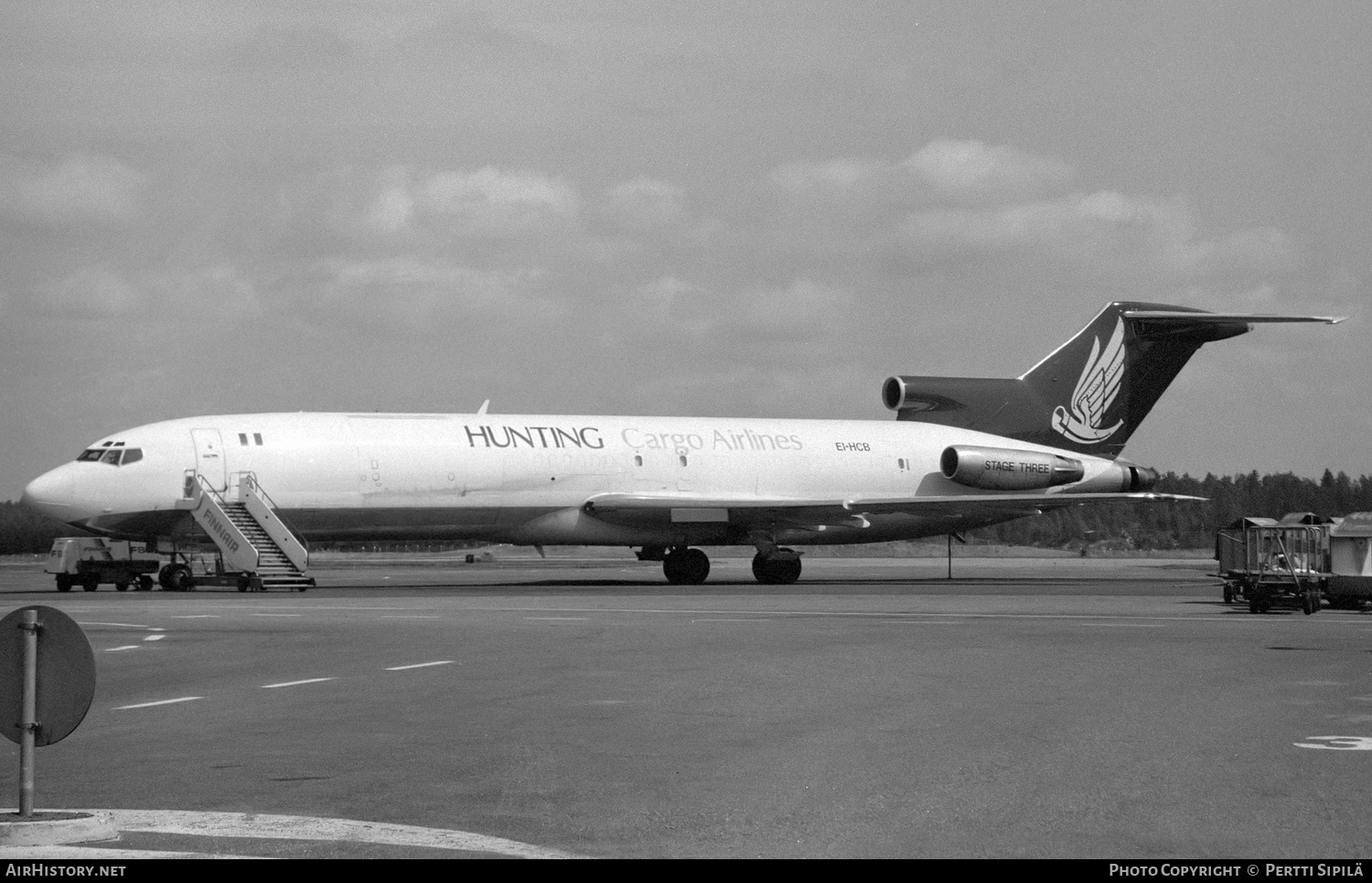 Aircraft Photo of EI-HCB | Boeing 727-223(F) | Hunting Cargo Airlines | AirHistory.net #181067