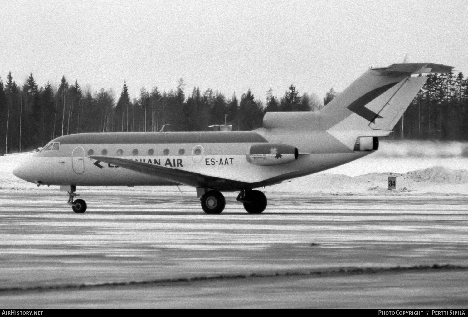 Aircraft Photo of ES-AAT | Yakovlev Yak-40 | Estonian Air | AirHistory.net #181151