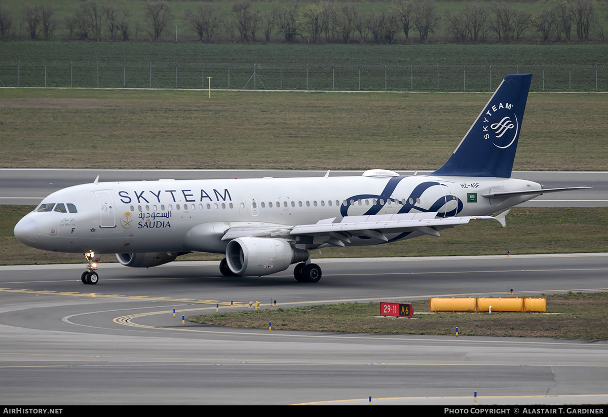 Aircraft Photo of HZ-ASF | Airbus A320-214 | Saudia - Saudi Arabian Airlines | AirHistory.net #181194