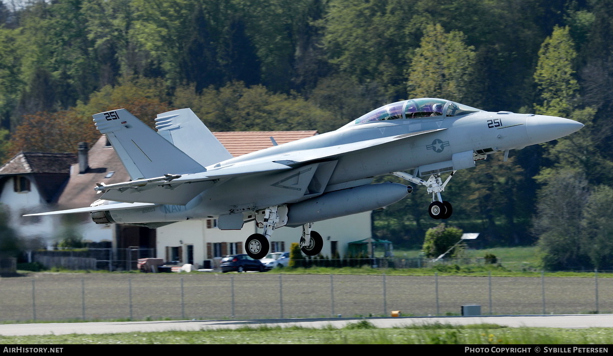 Aircraft Photo of 169653 | Boeing F/A-18F Super Hornet | USA - Navy | AirHistory.net #181233