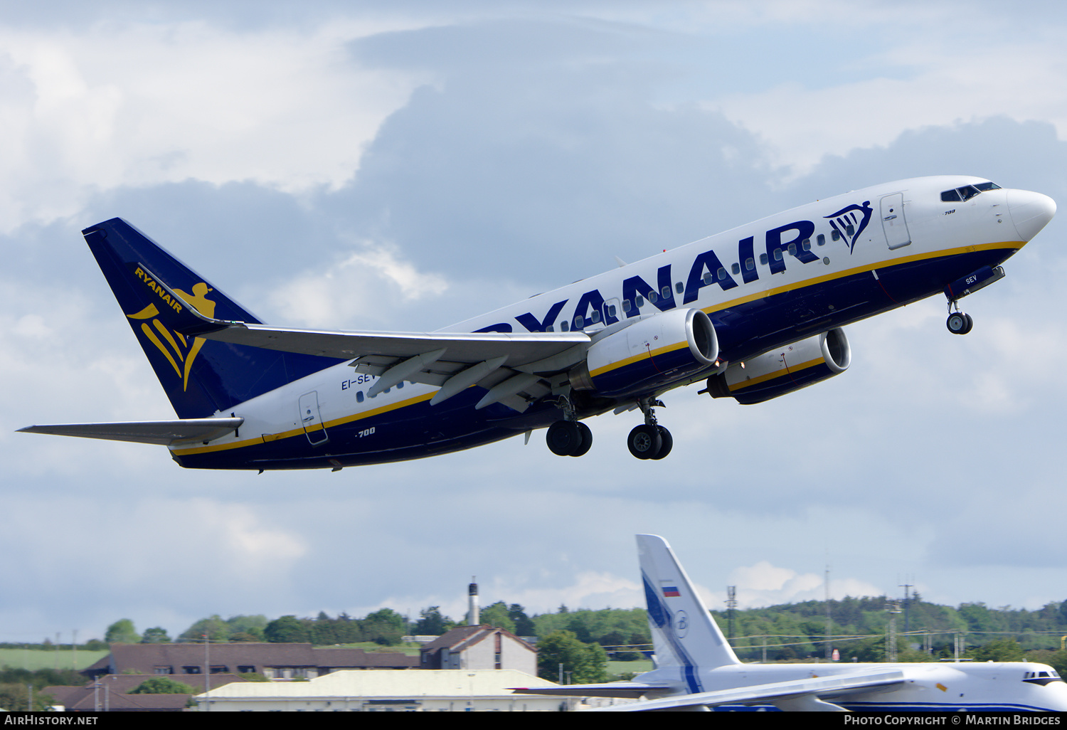 Aircraft Photo of EI-SEV | Boeing 737-73S | Ryanair | AirHistory.net #181259