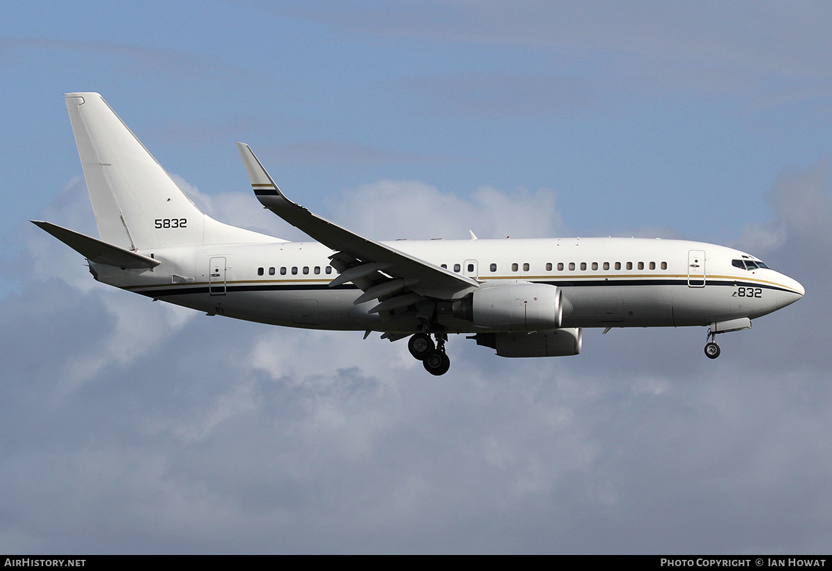 Aircraft Photo of 165832 / 5832 | Boeing C-40A Clipper | USA - Navy | AirHistory.net #181294