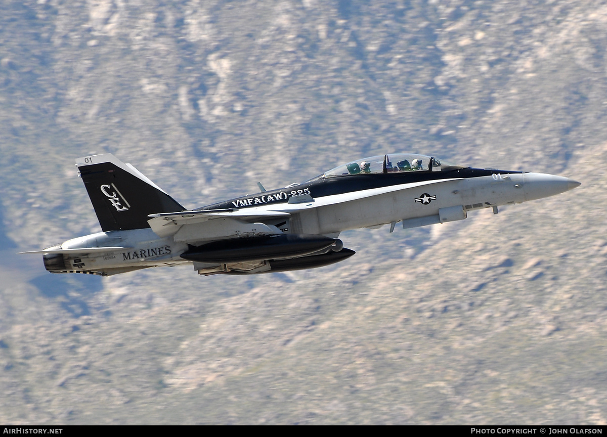 Aircraft Photo of 165684 | McDonnell Douglas F/A-18D Hornet | USA - Marines | AirHistory.net #181345