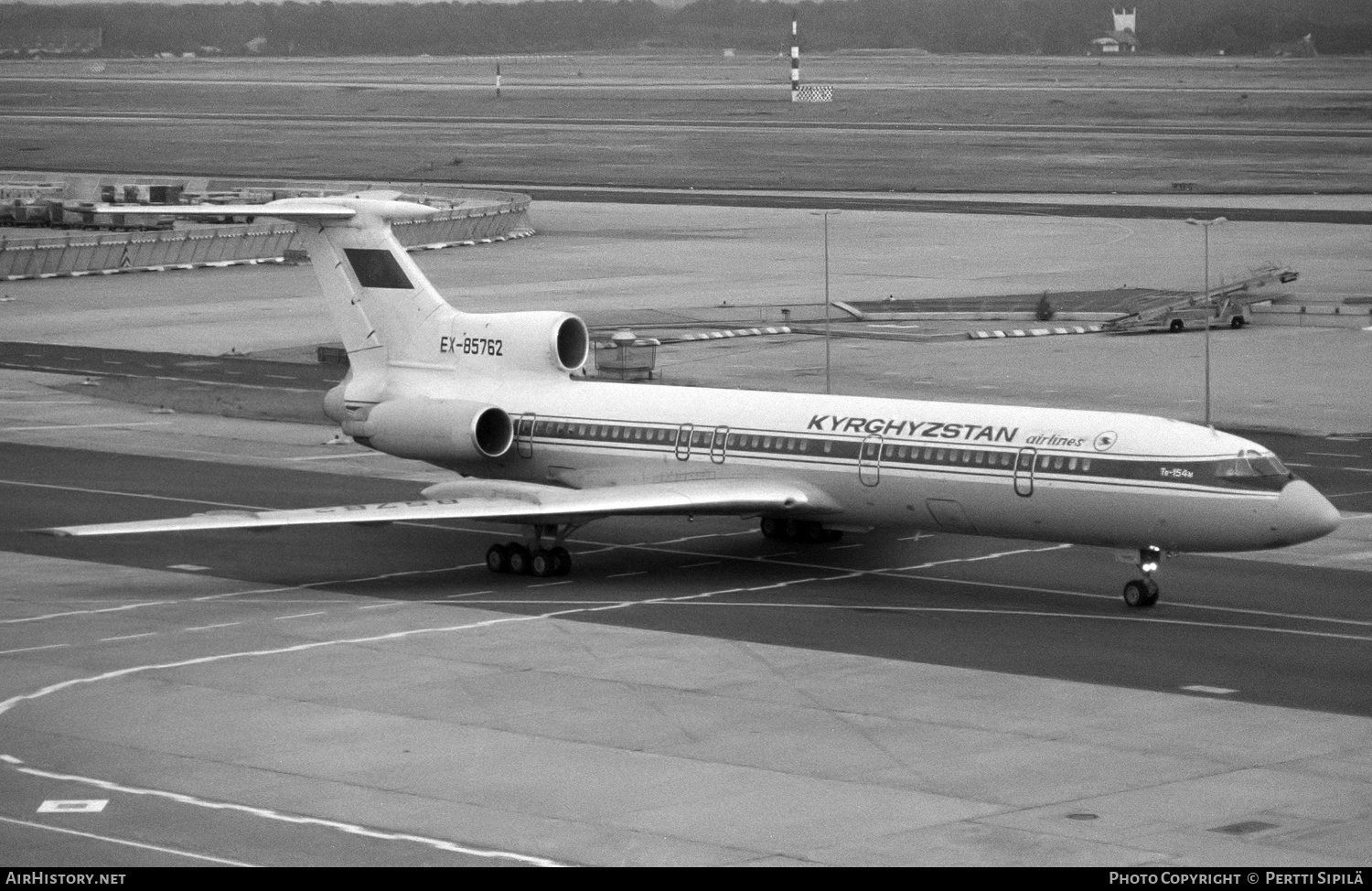 Aircraft Photo of EX-85762 | Tupolev Tu-154M | Kyrghyzstan Airlines | AirHistory.net #181363