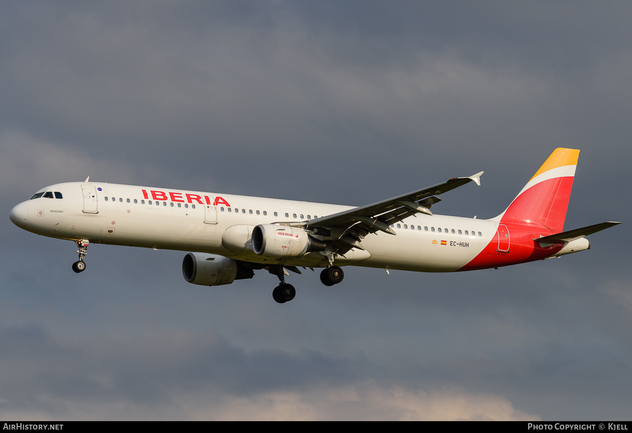 Aircraft Photo of EC-HUH | Airbus A321-211 | Iberia | AirHistory.net #181373