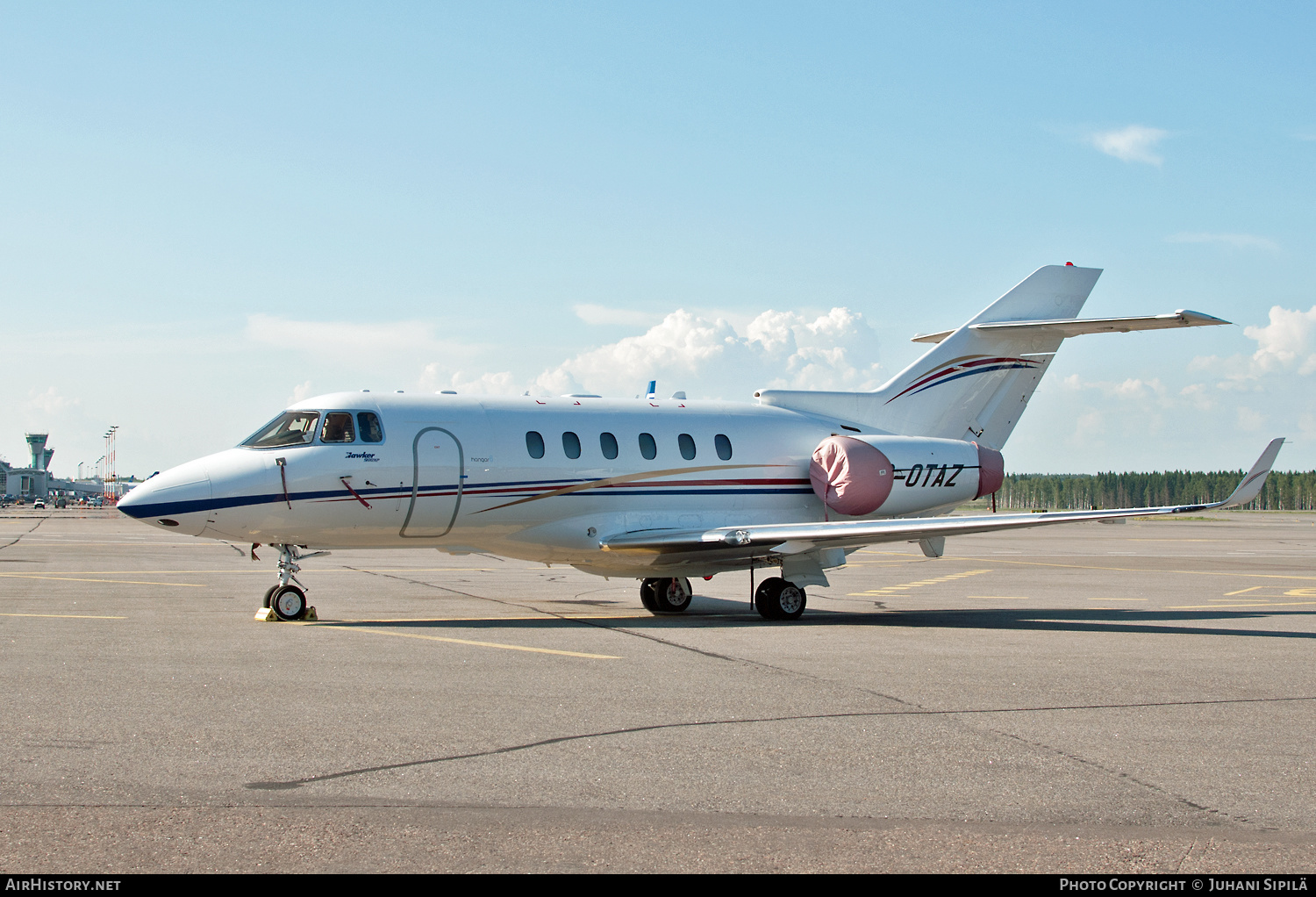 Aircraft Photo of G-OTAZ | Hawker Beechcraft 900XP | AirHistory.net #181457