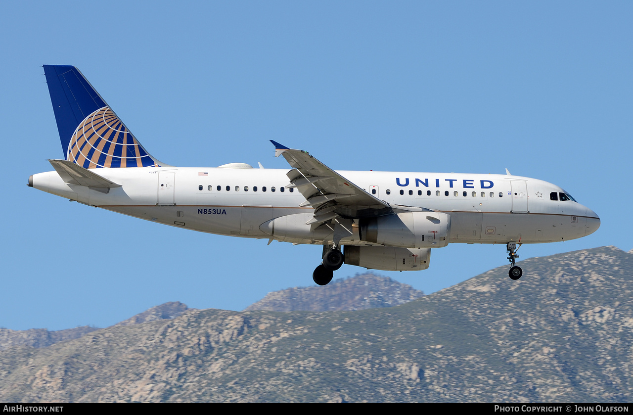 Aircraft Photo of N853UA | Airbus A319-131 | United Airlines | AirHistory.net #181465