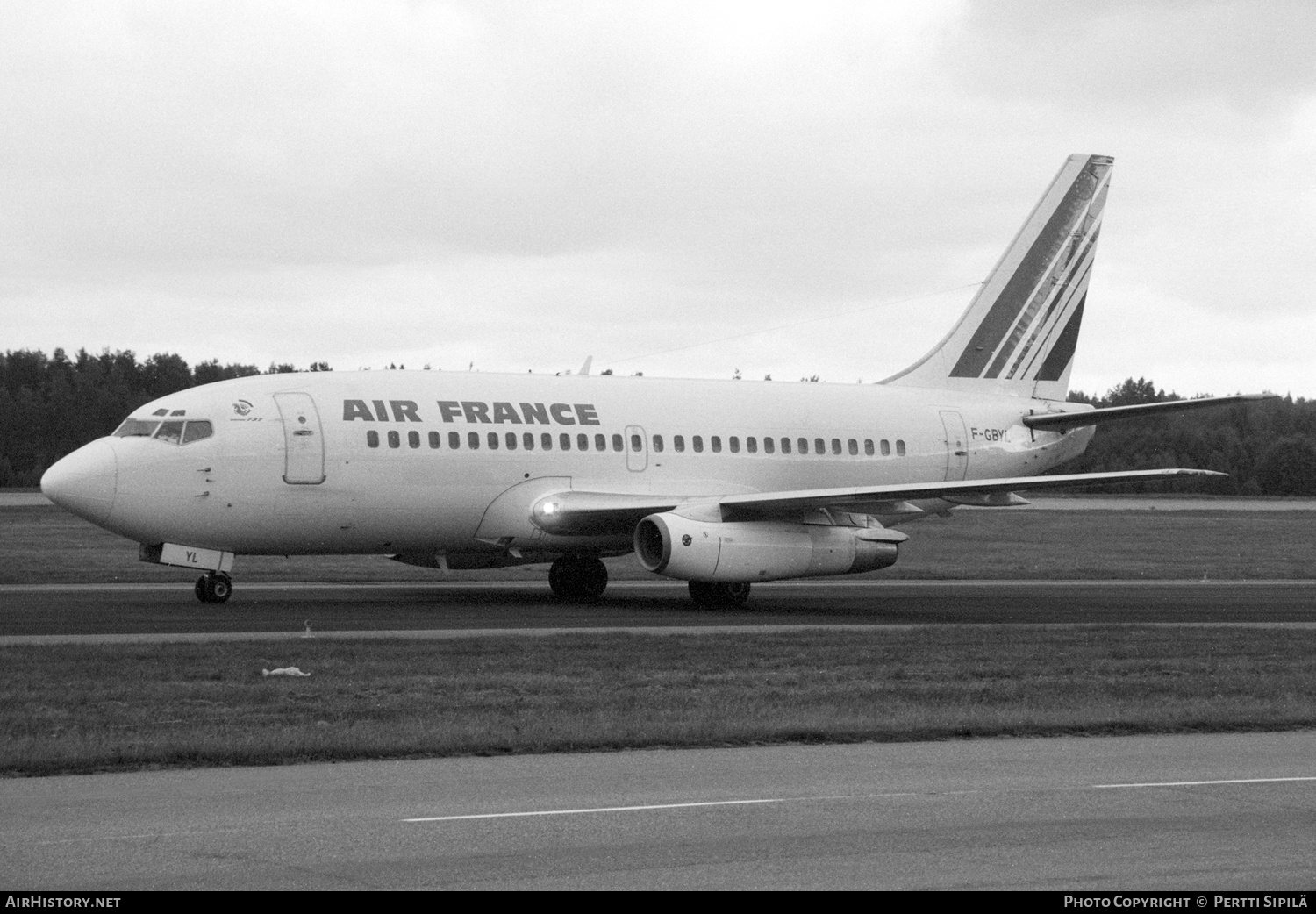 Aircraft Photo of F-GBYL | Boeing 737-228/Adv | Air France | AirHistory.net #181565