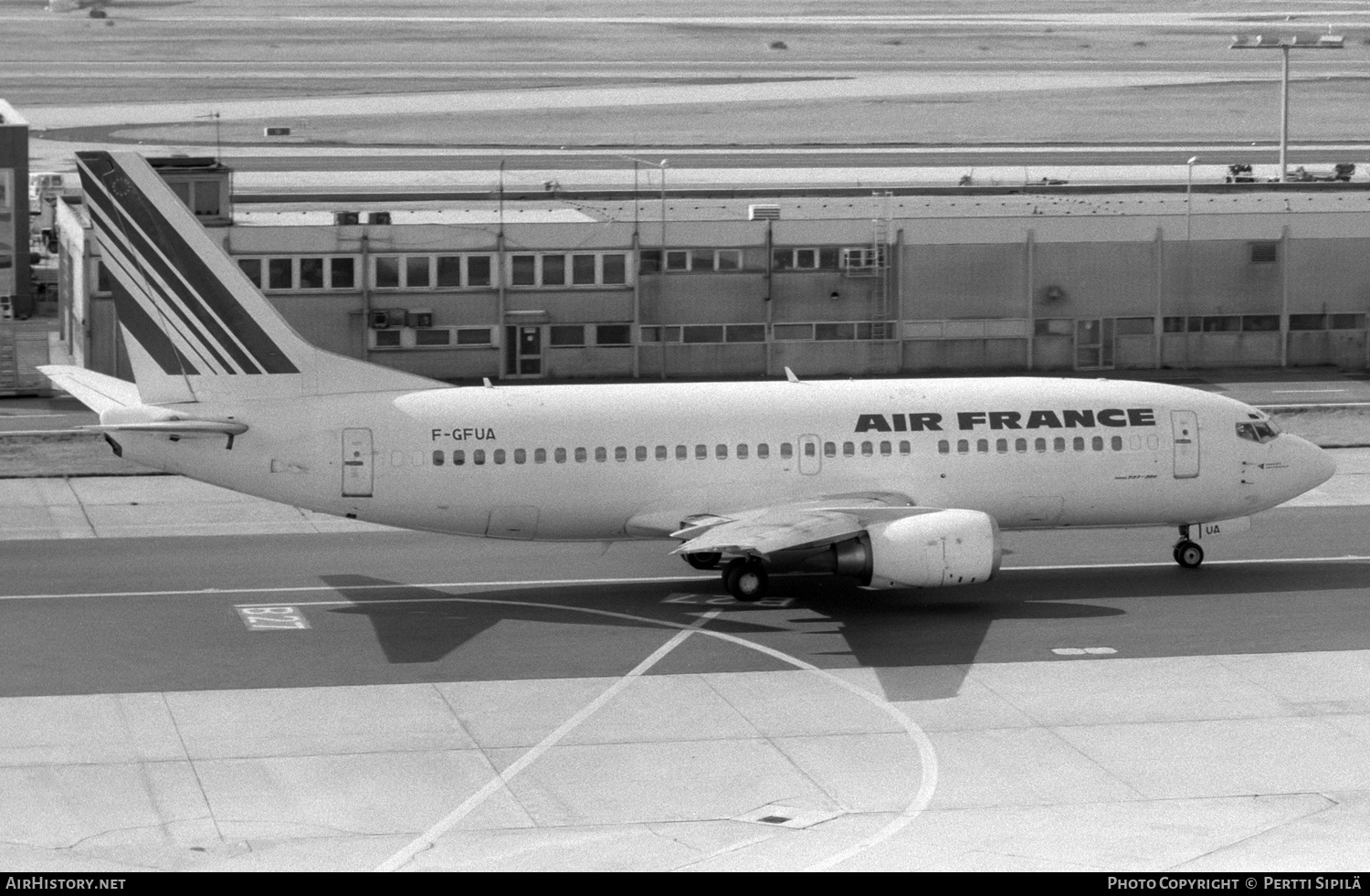 Aircraft Photo of F-GFUA | Boeing 737-33A | Air France | AirHistory.net #181577