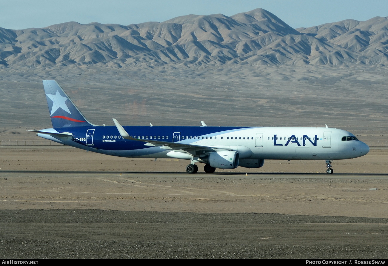 Aircraft Photo of CC-BEG | Airbus A321-211 | LAN Airlines - Línea Aérea Nacional | AirHistory.net #181655