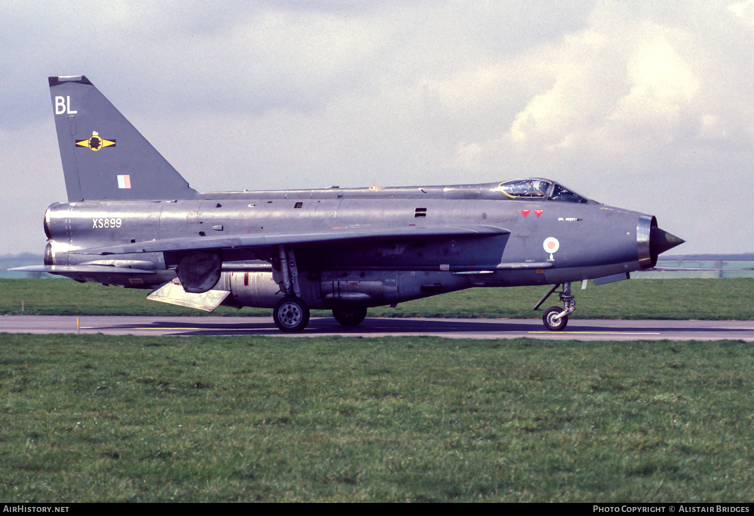 Aircraft Photo of XS899 | English Electric Lightning F6 | UK - Air Force | AirHistory.net #181798