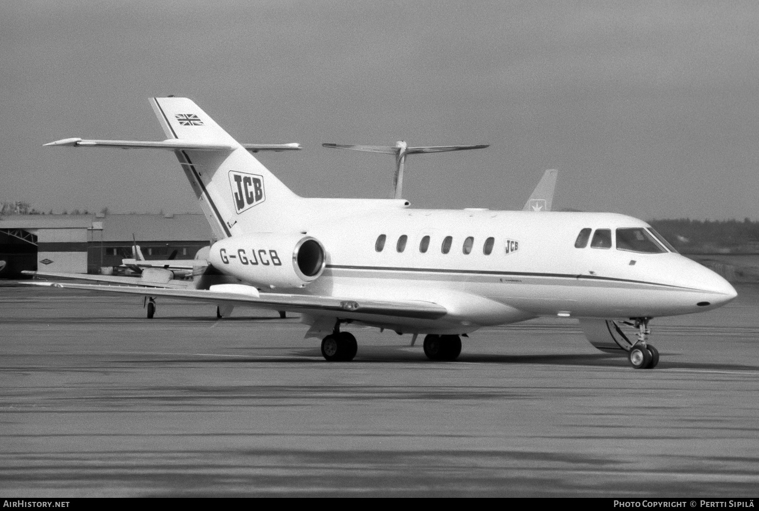 Aircraft Photo of G-GJCB | British Aerospace BAe-125-800B | JCB - J.C. Bamford Excavators | AirHistory.net #181836