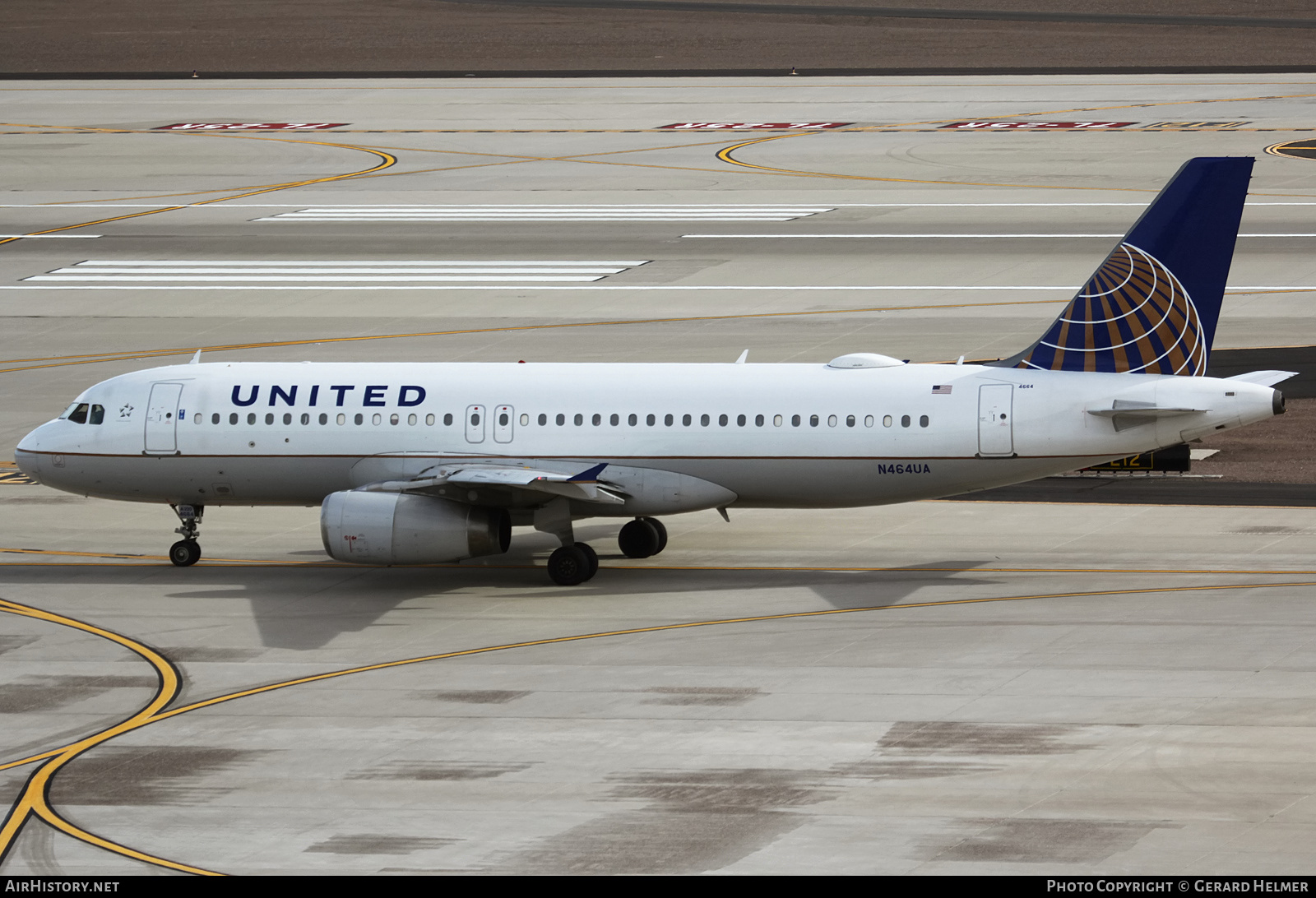 Aircraft Photo of N464UA | Airbus A320-232 | United Airlines | AirHistory.net #181846