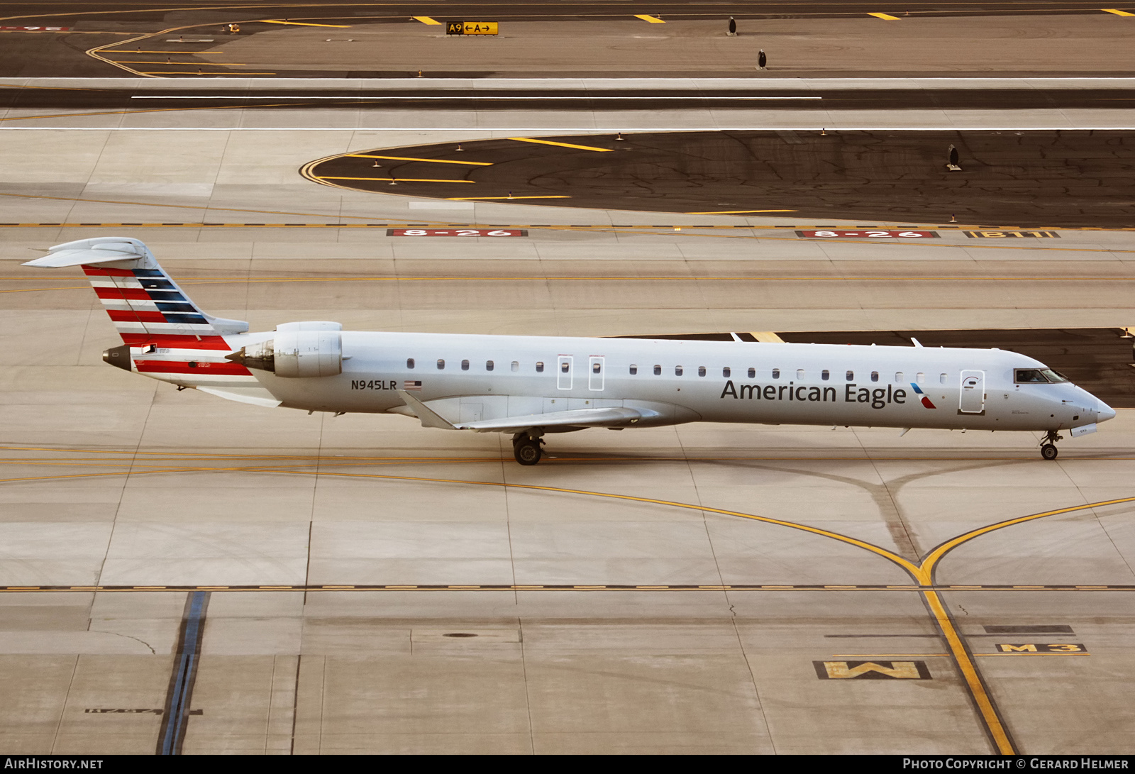 Aircraft Photo of N945LR | Bombardier CRJ-900ER (CL-600-2D24) | American Eagle | AirHistory.net #181879