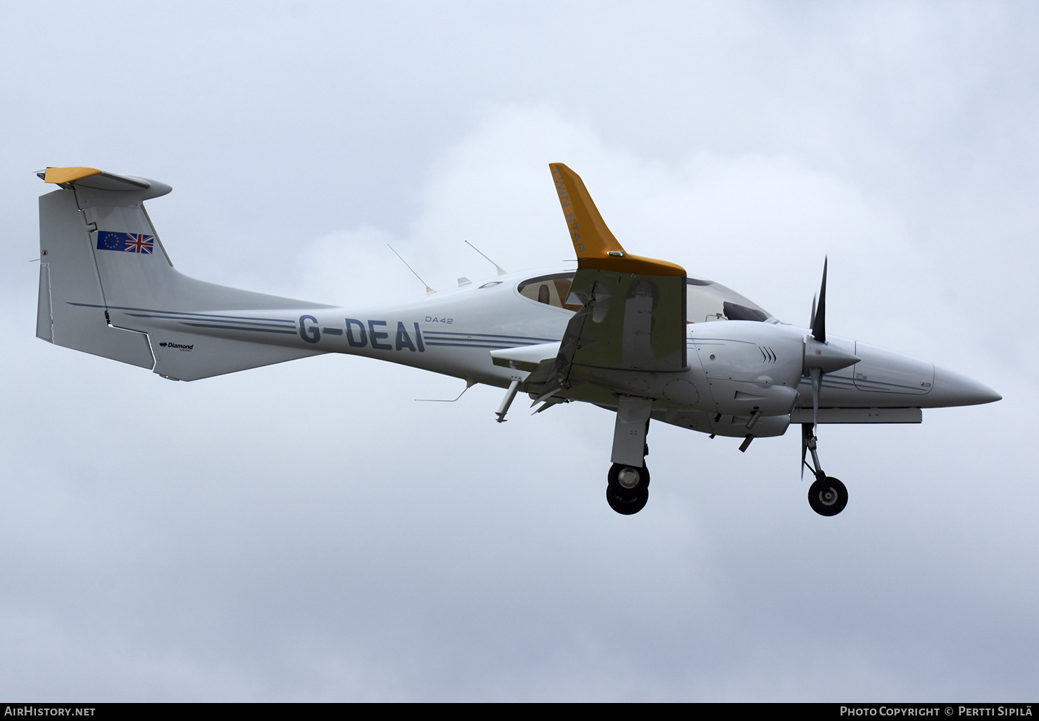 Aircraft Photo of G-DEAI | Diamond DA42 Twin Star | AirHistory.net #181918
