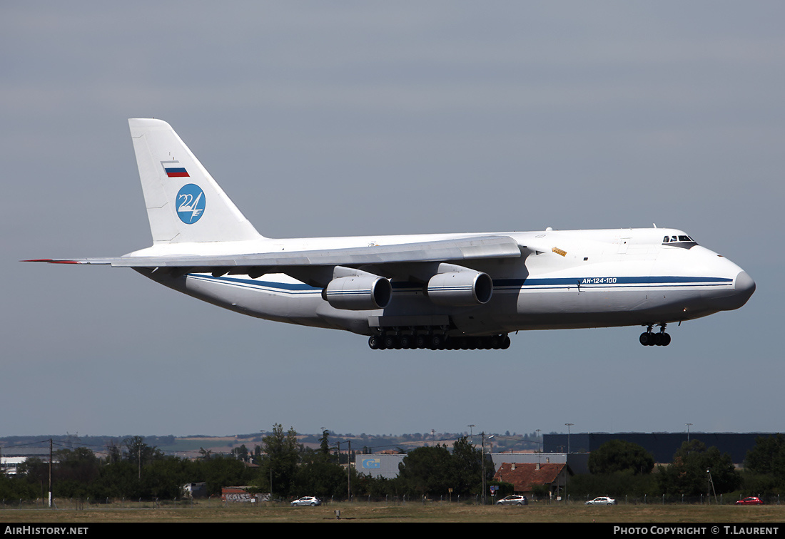 Aircraft Photo of RA-82013 | Antonov An-124-100 Ruslan | Russia - Air Force | AirHistory.net #181962