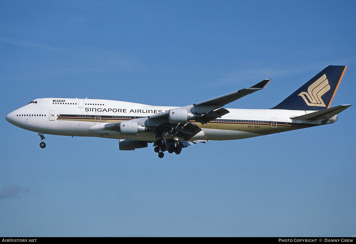 Aircraft Photo of 9V-SMJ | Boeing 747-412 | Singapore Airlines | AirHistory.net #181997