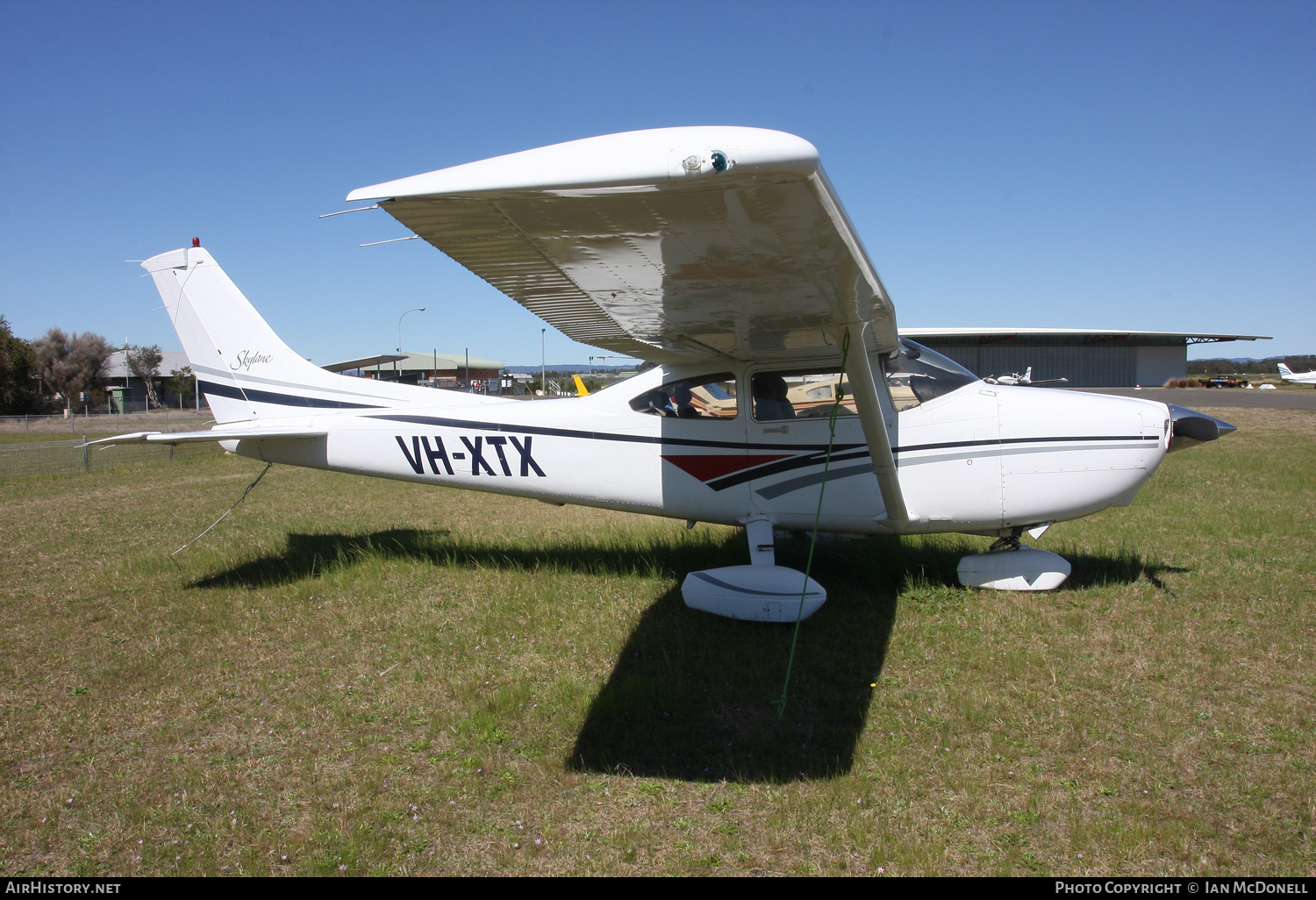 Aircraft Photo of VH-XTX | Cessna 182S Skylane | AirHistory.net #182005