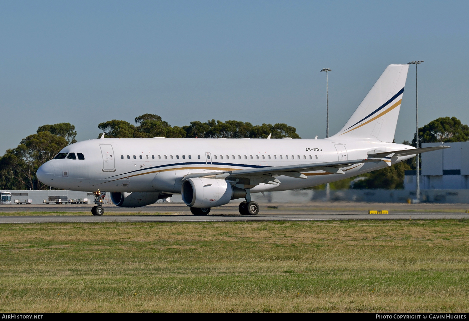 Aircraft Photo of A6-RRJ | Airbus ACJ319 (A319-115/CJ) | AirHistory.net #182008