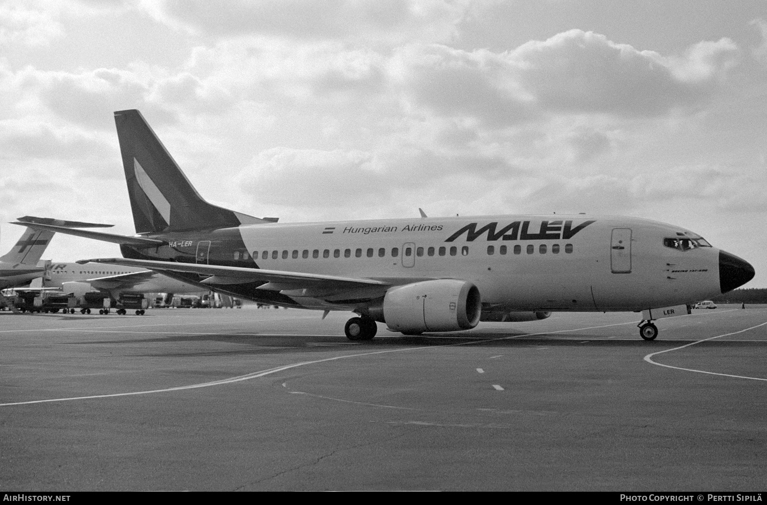 Aircraft Photo of HA-LER | Boeing 737-5K5 | Malév - Hungarian Airlines | AirHistory.net #182034