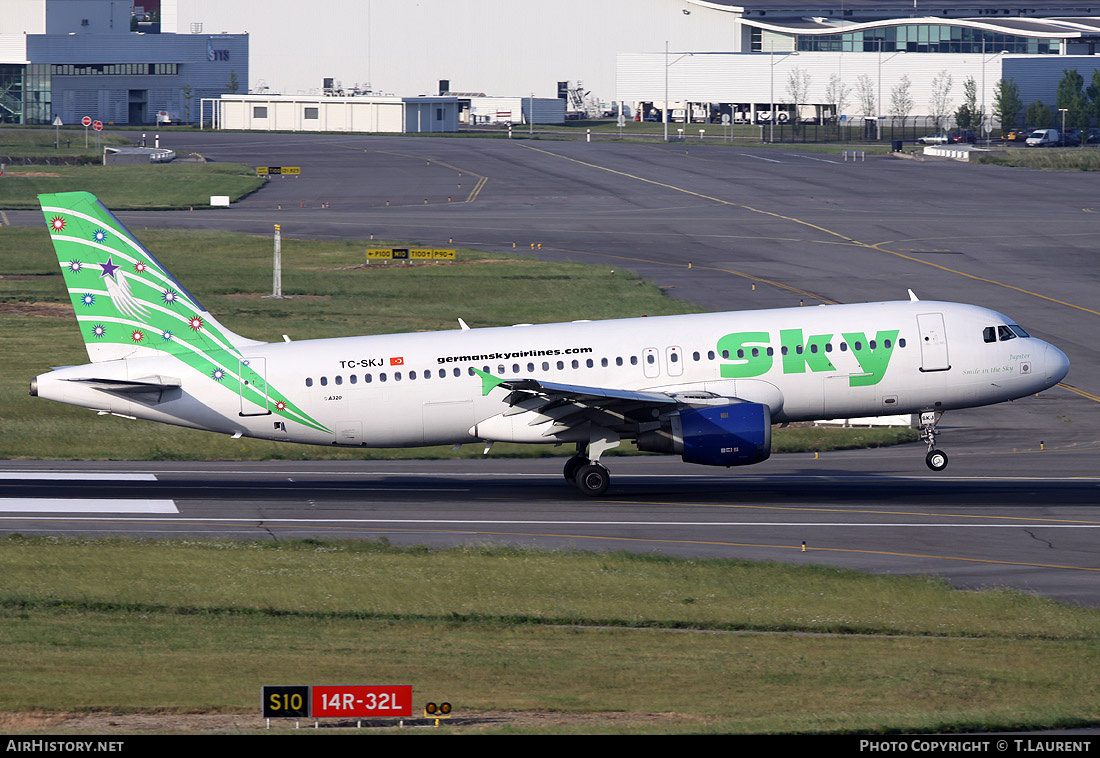Aircraft Photo of TC-SKJ | Airbus A320-211 | Sky Airlines | AirHistory.net #182037