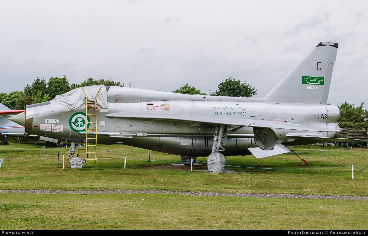 Aircraft Photo of 206 / ٢٠٦ | English Electric Lightning T55 | Saudi Arabia - Air Force | AirHistory.net #182040