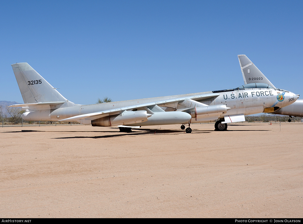 Aircraft Photo of 53-2135 / 32135 | Boeing EB-47E Stratojet | USA - Air Force | AirHistory.net #182097