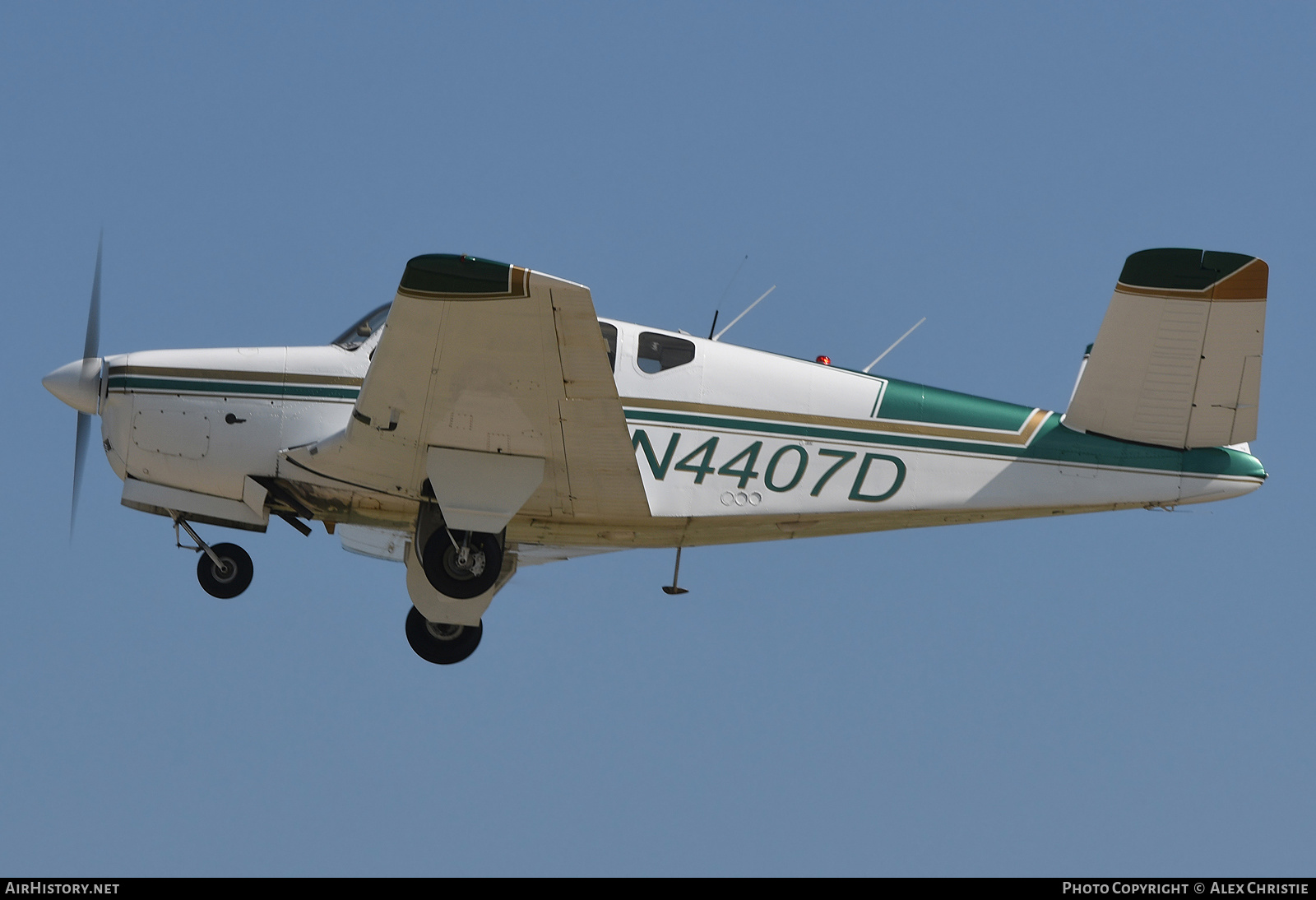 Aircraft Photo of N4407D | Beech G35 Bonanza | AirHistory.net #182100