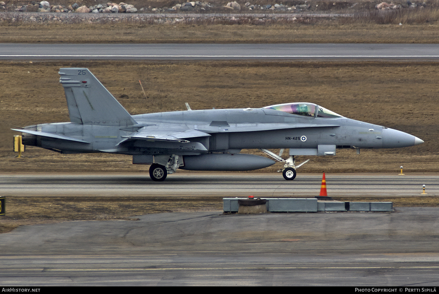 Aircraft Photo of HN-425 | McDonnell Douglas F/A-18C Hornet | Finland - Air Force | AirHistory.net #182128