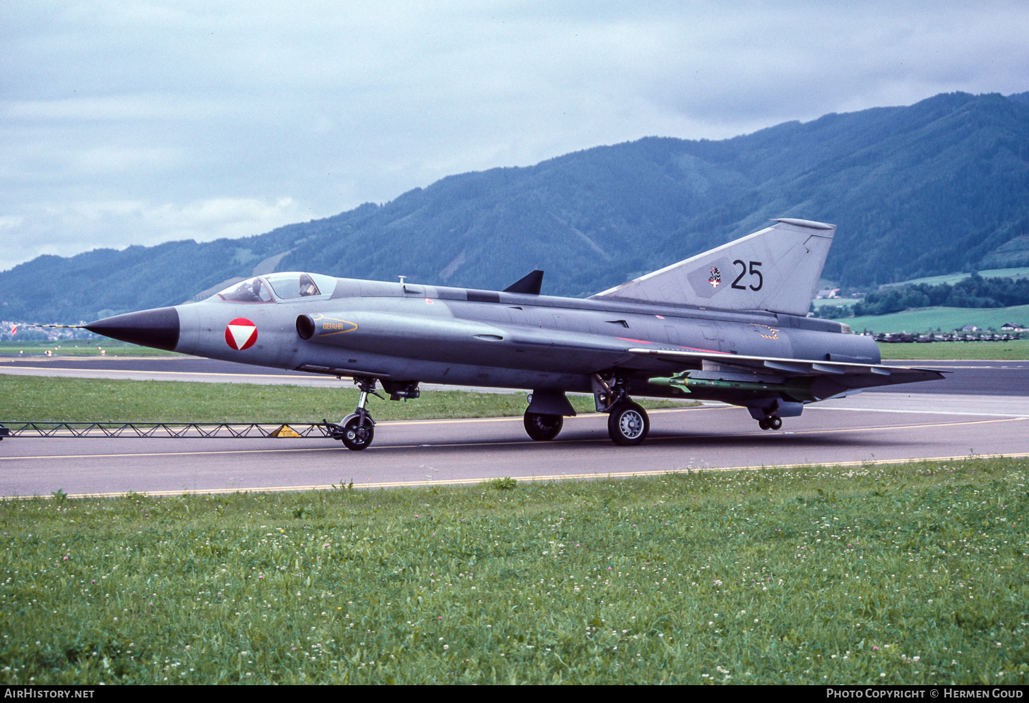 Aircraft Photo of 25 | Saab J35D Draken | Austria - Air Force | AirHistory.net #182188