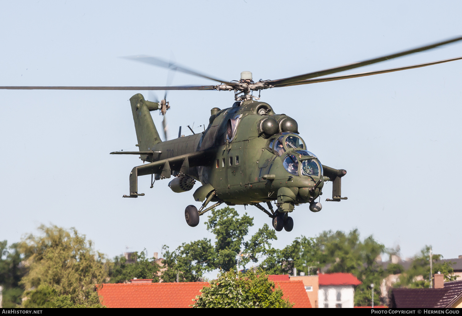 Aircraft Photo of 728 | Mil Mi-24W | Poland - Army | AirHistory.net #182212
