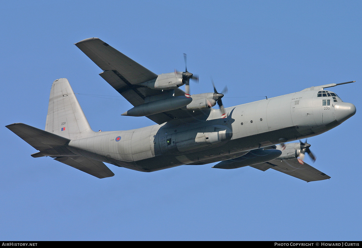 Aircraft Photo of XV220 | Lockheed C-130K Hercules C3 (L-382) | UK - Air Force | AirHistory.net #182311