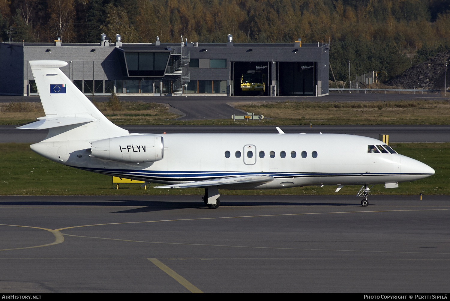 Aircraft Photo of I-FLYV | Dassault Falcon 2000 | AirHistory.net #182434