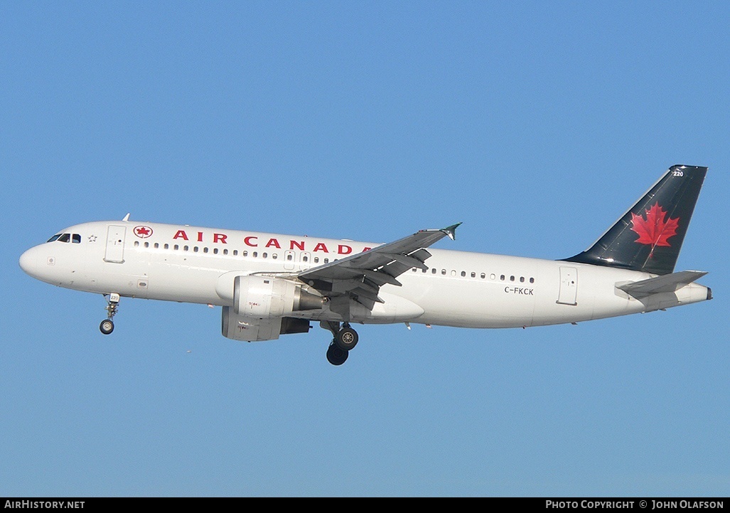 Aircraft Photo of C-FKCK | Airbus A320-211 | Air Canada | AirHistory.net #182524