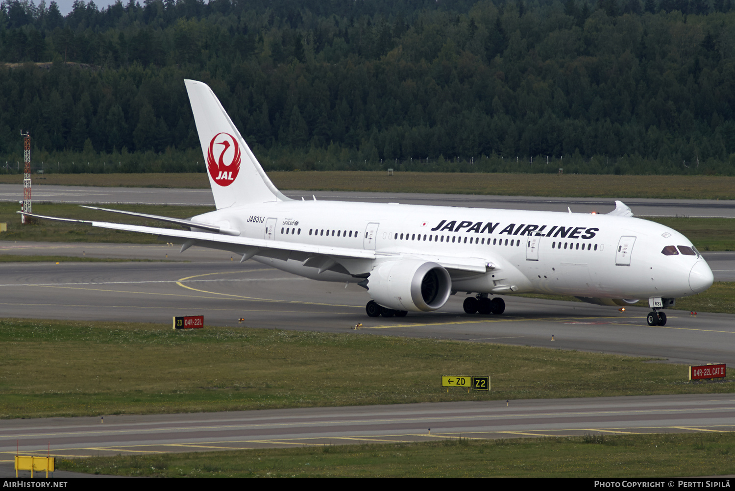 Aircraft Photo of JA831J | Boeing 787-8 Dreamliner | Japan Airlines - JAL | AirHistory.net #182551
