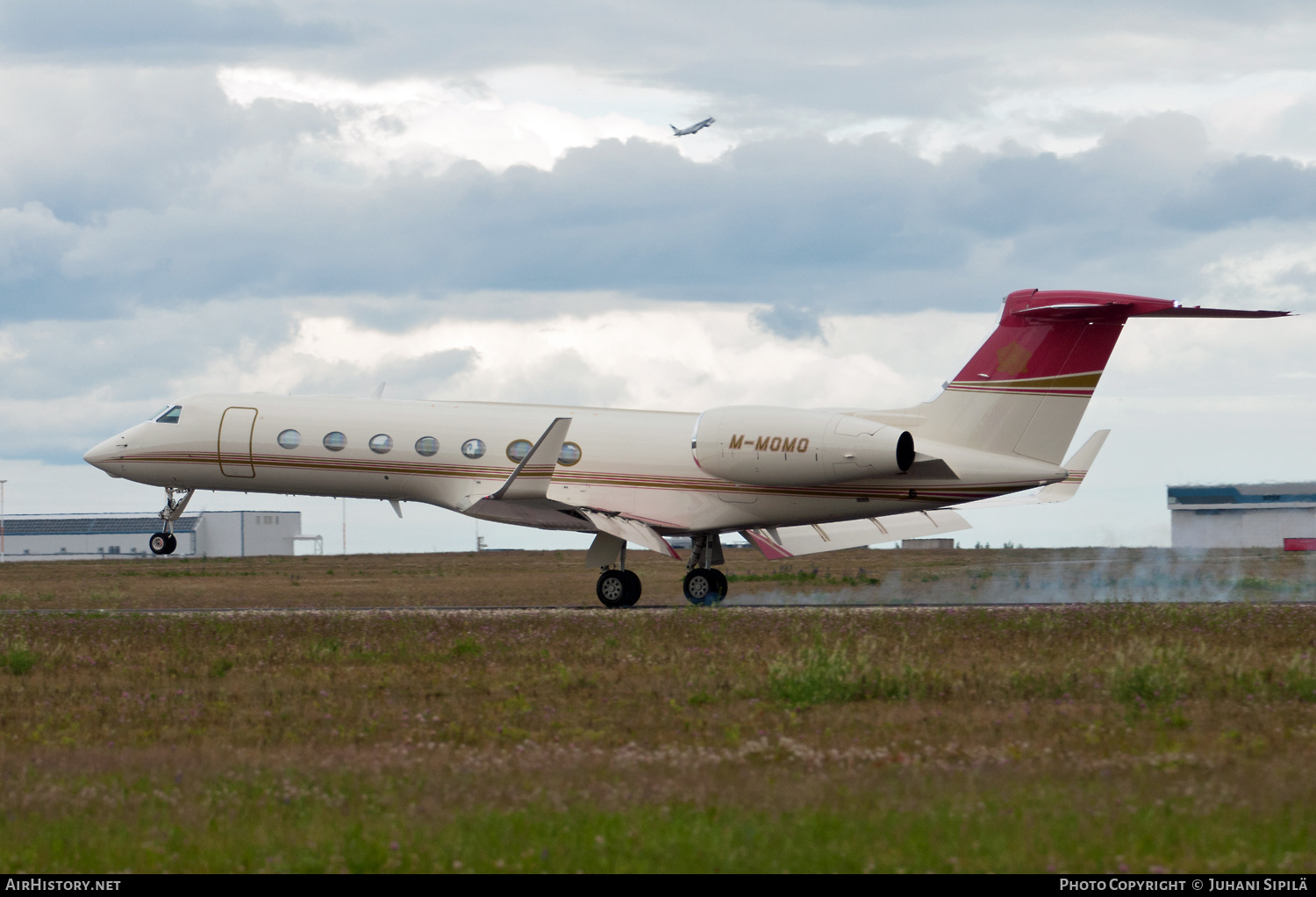 Aircraft Photo of M-MOMO | Gulfstream Aerospace G-V-SP Gulfstream G550 | AirHistory.net #182562