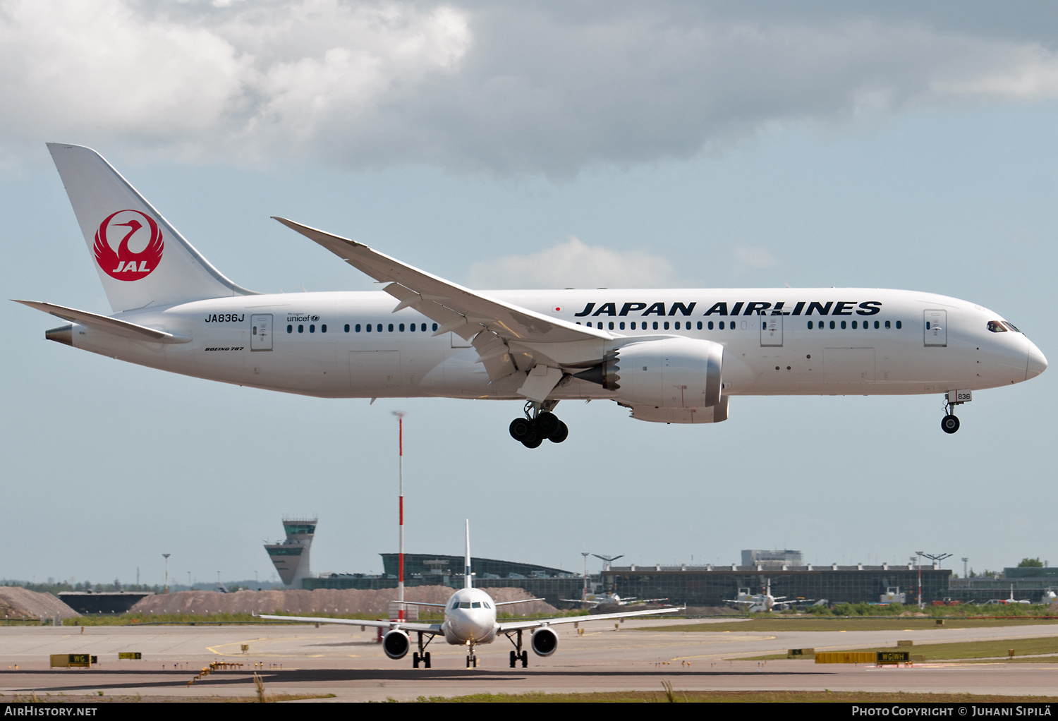 Aircraft Photo of JA836J | Boeing 787-8 Dreamliner | Japan Airlines - JAL | AirHistory.net #182586